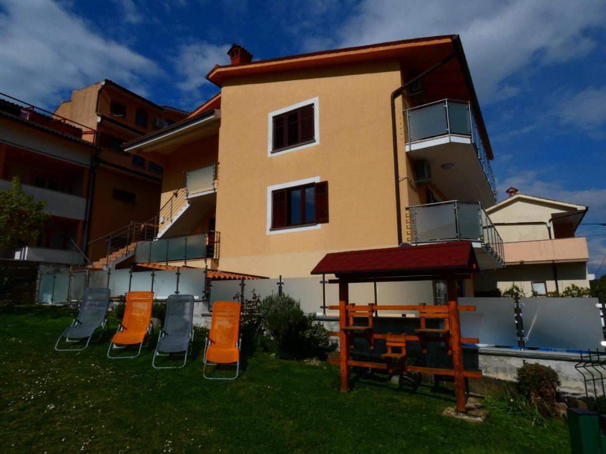 Apartment & Olive Oil Valuma Koper Exterior photo